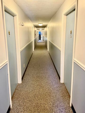 45 Log St Apt 2F, Manchester, NH 03102