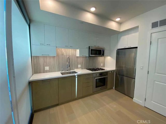 400 S Broadway 505, Los Angeles, CA 90013