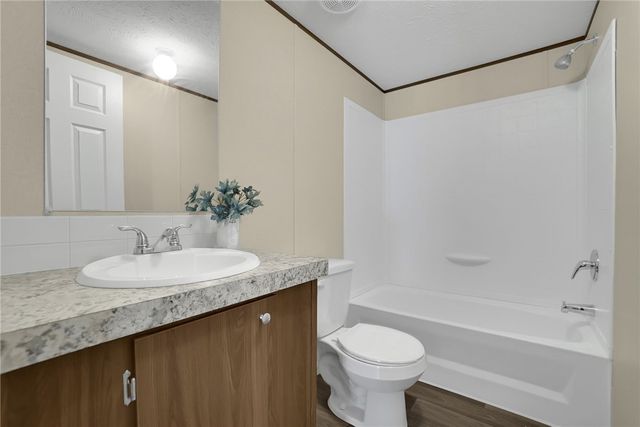 13984 Victoria Dr, Victorville, CA 92395