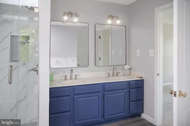 10622 CAVALCADE ST, Great Falls, VA 22066