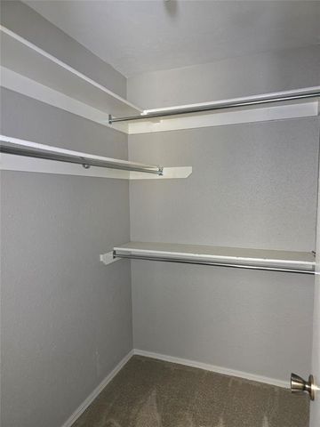 1332 Chimney Hill Road, Yukon, OK 73099