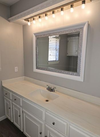 1332 Chimney Hill Road, Yukon, OK 73099