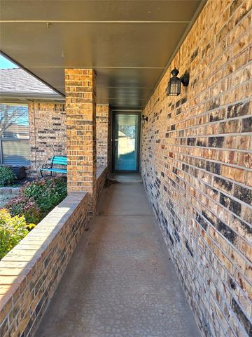 1332 Chimney Hill Road, Yukon, OK 73099