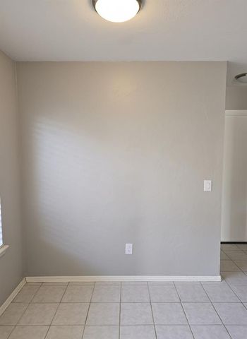 1332 Chimney Hill Road, Yukon, OK 73099