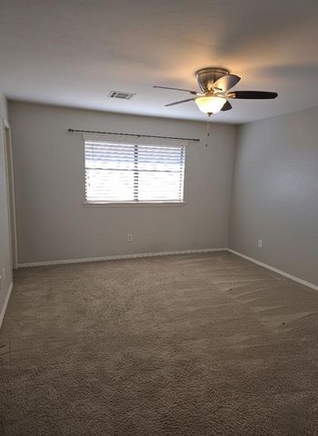 1332 Chimney Hill Road, Yukon, OK 73099