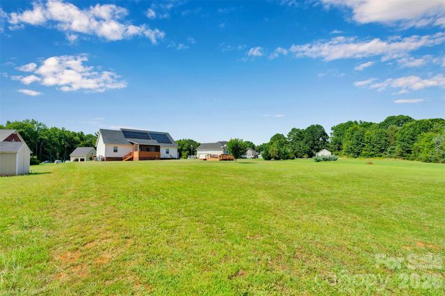 1348 Bryson Creek Drive, Mcconnells, SC 29726