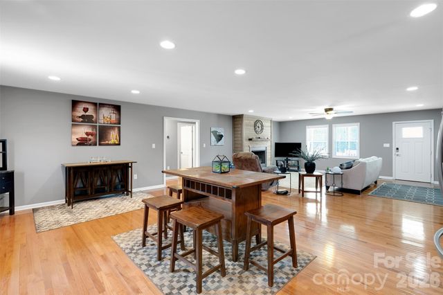 1348 Bryson Creek Drive, Mcconnells, SC 29726