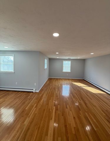 17 Andrew Road, Sagamore Beach, MA 02562