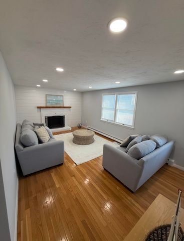 17 Andrew Road, Sagamore Beach, MA 02562