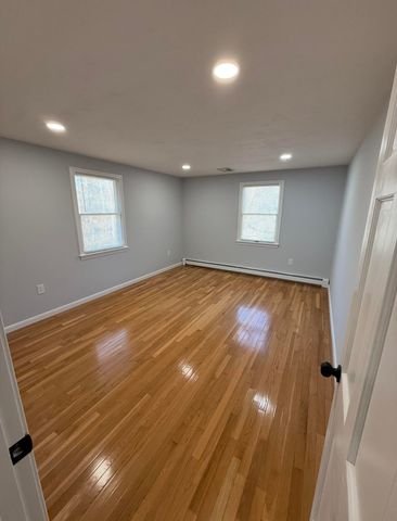 17 Andrew Road, Sagamore Beach, MA 02562