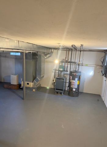 17 Andrew Road, Sagamore Beach, MA 02562