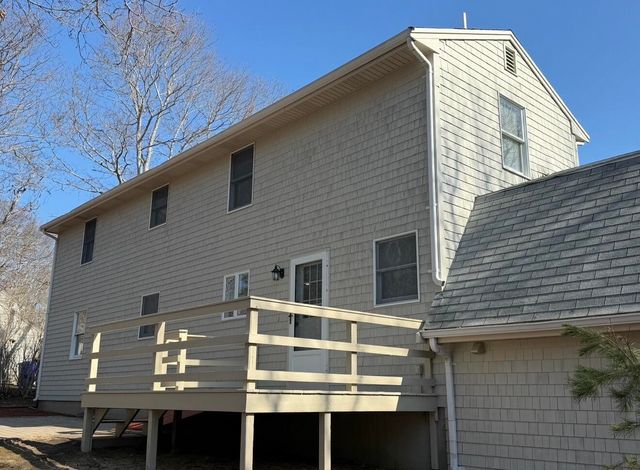 17 Andrew Road, Sagamore Beach, MA 02562