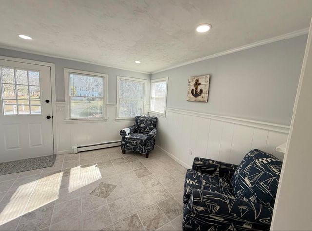 17 Andrew Road, Sagamore Beach, MA 02562