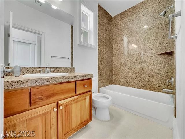 134 Crooked Putter Drive, Las Vegas, NV 89148