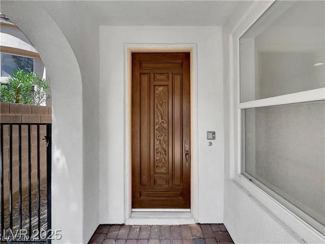 134 Crooked Putter Drive, Las Vegas, NV 89148