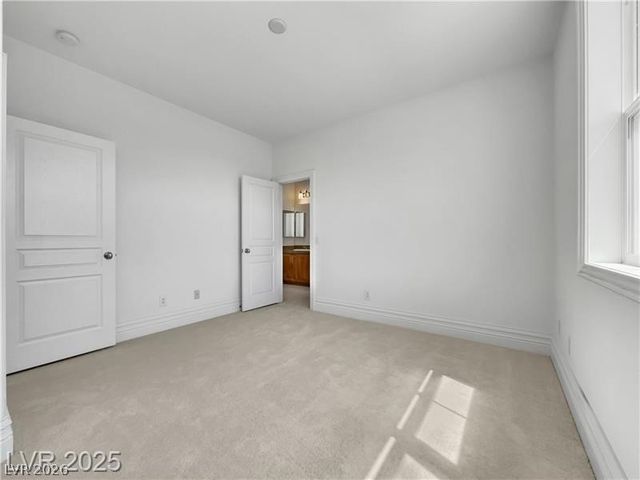 134 Crooked Putter Drive, Las Vegas, NV 89148