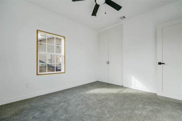 3400 8th Avenue, Fort Worth, TX 76110