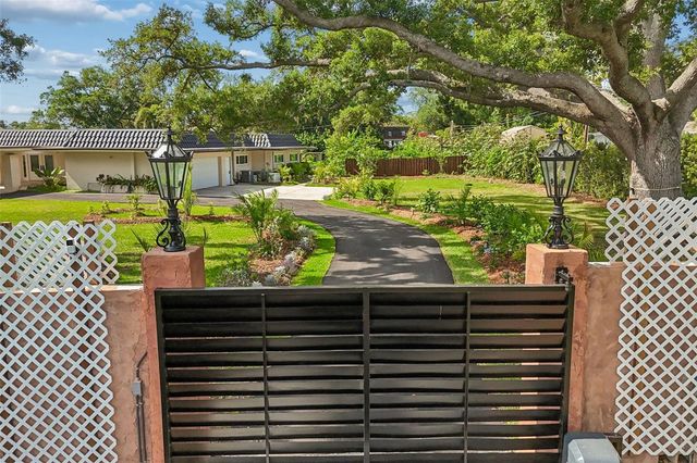 1875 BELLEAIR ROAD, Clearwater, FL 33764