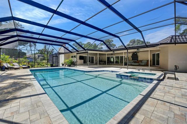 1875 BELLEAIR ROAD, Clearwater, FL 33764