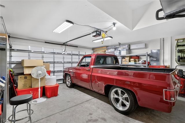 423 NW 7th PL, Cape Coral, FL 33993