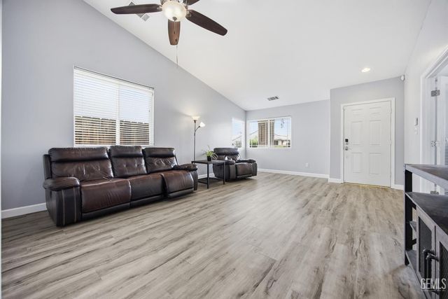 5415 Cherry Creek Lane, Bakersfield, CA 93314