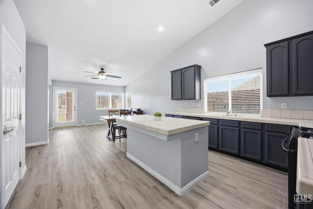 5415 Cherry Creek Lane, Bakersfield, CA 93314