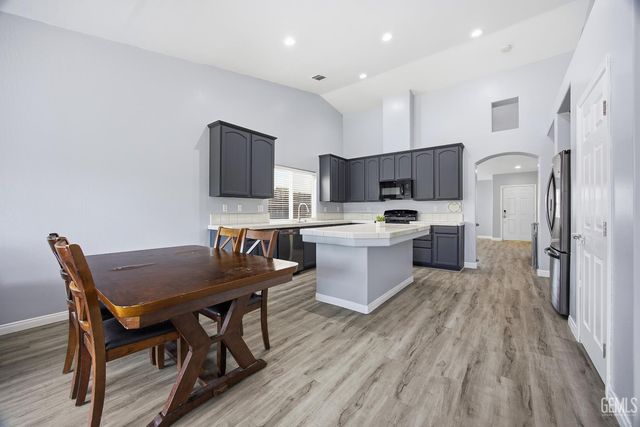 5415 Cherry Creek Lane, Bakersfield, CA 93314