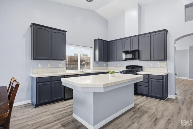 5415 Cherry Creek Lane, Bakersfield, CA 93314