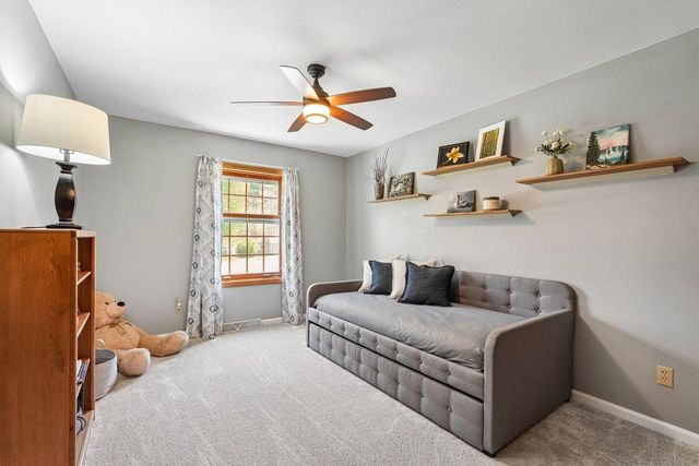 1202 Green Tree ROAD, West Bend, WI 53090
