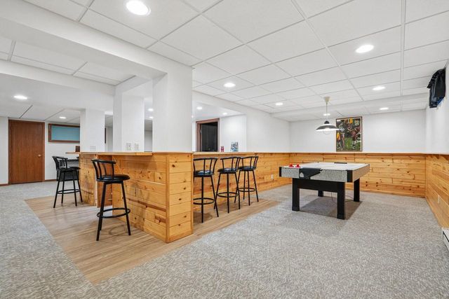 1202 Green Tree ROAD, West Bend, WI 53090