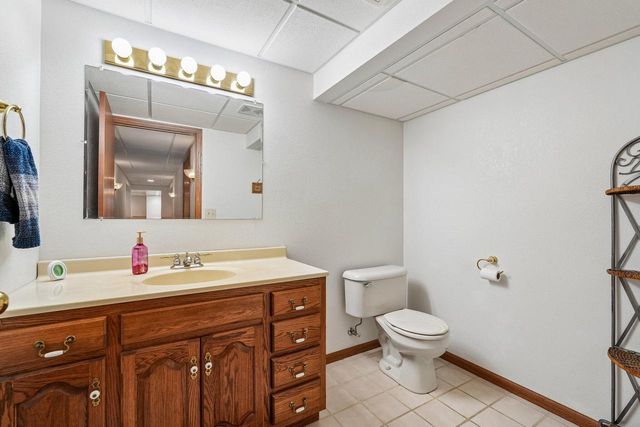 1202 Green Tree ROAD, West Bend, WI 53090