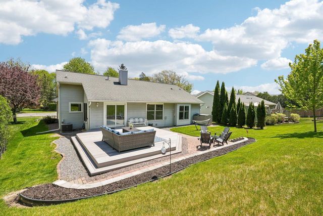1202 Green Tree ROAD, West Bend, WI 53090