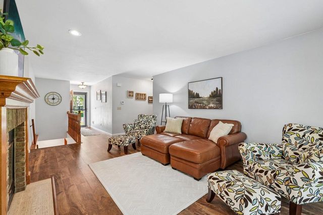 1202 Green Tree ROAD, West Bend, WI 53090