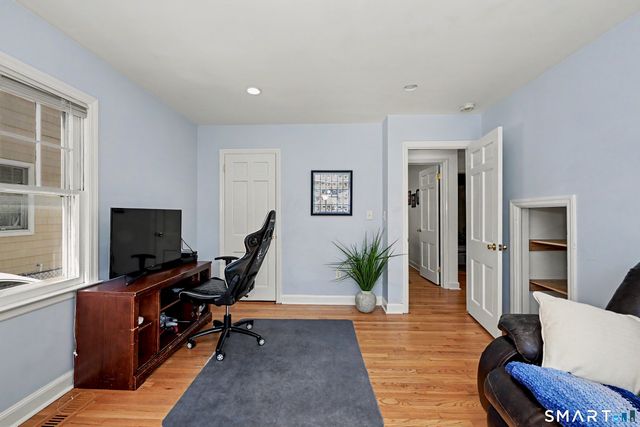 4 Cos Cob Avenue, Greenwich, CT 06807
