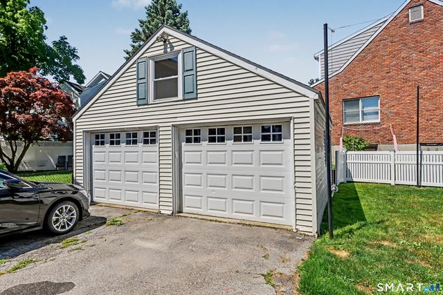 4 Cos Cob Avenue, Greenwich, CT 06807