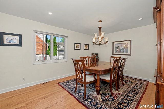 4 Cos Cob Avenue, Greenwich, CT 06807