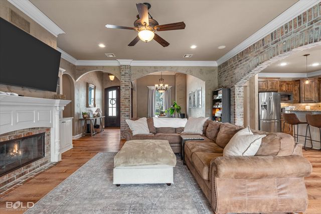 9053 Sundance Lane, Shreveport, LA 71106