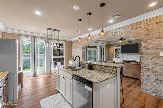 9053 Sundance Lane, Shreveport, LA 71106