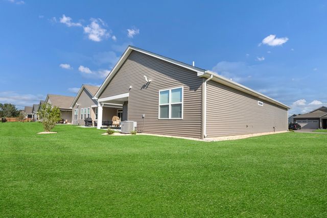 918 Plateau Drive, Pingree Grove, IL 60140
