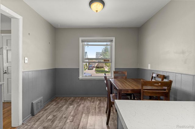 2119 White Avenue, Lincoln Park, MI 48146