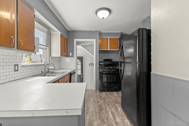 2119 White Avenue, Lincoln Park, MI 48146