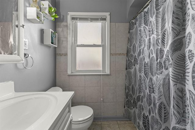 2119 White Avenue, Lincoln Park, MI 48146