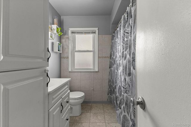 2119 White Avenue, Lincoln Park, MI 48146