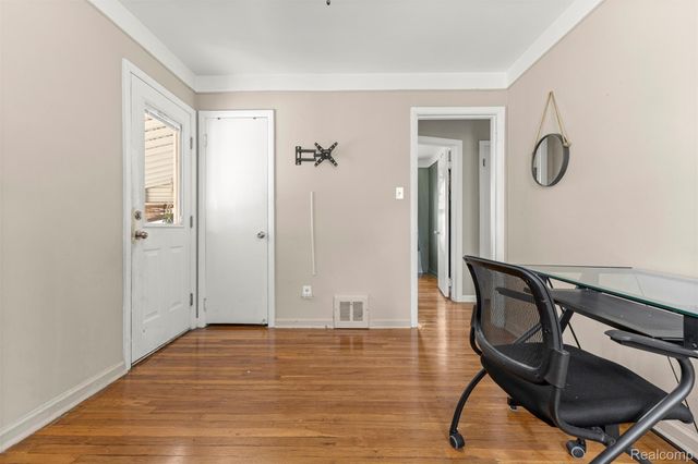 2119 White Avenue, Lincoln Park, MI 48146