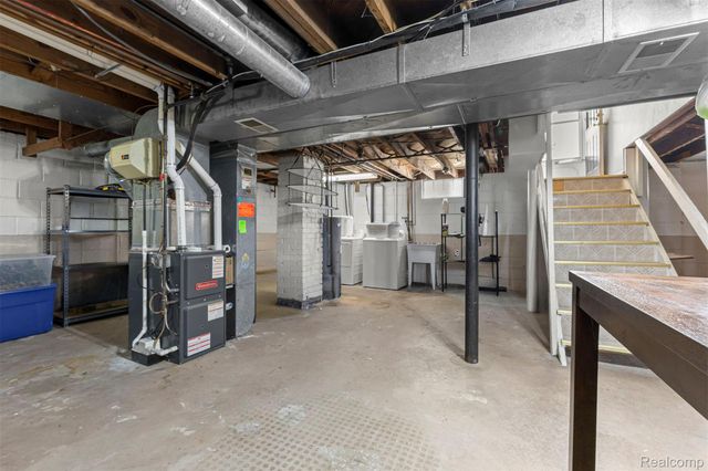 2119 White Avenue, Lincoln Park, MI 48146