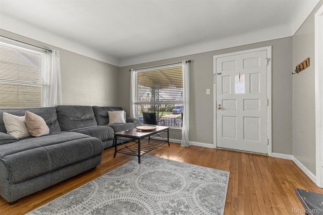 2119 White Avenue, Lincoln Park, MI 48146