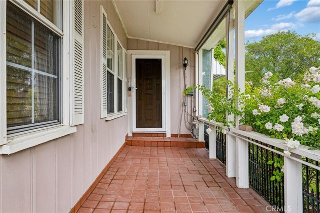 423 Raymond Avenue, Glendale, CA 91201