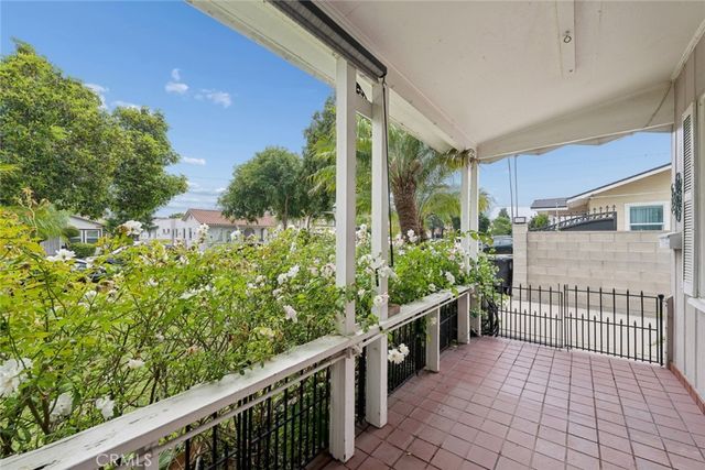 423 Raymond Avenue, Glendale, CA 91201