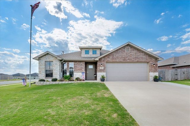 217 Oak Avenue, Gentry, AR 72734