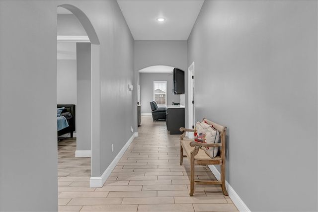 217 Oak Avenue, Gentry, AR 72734